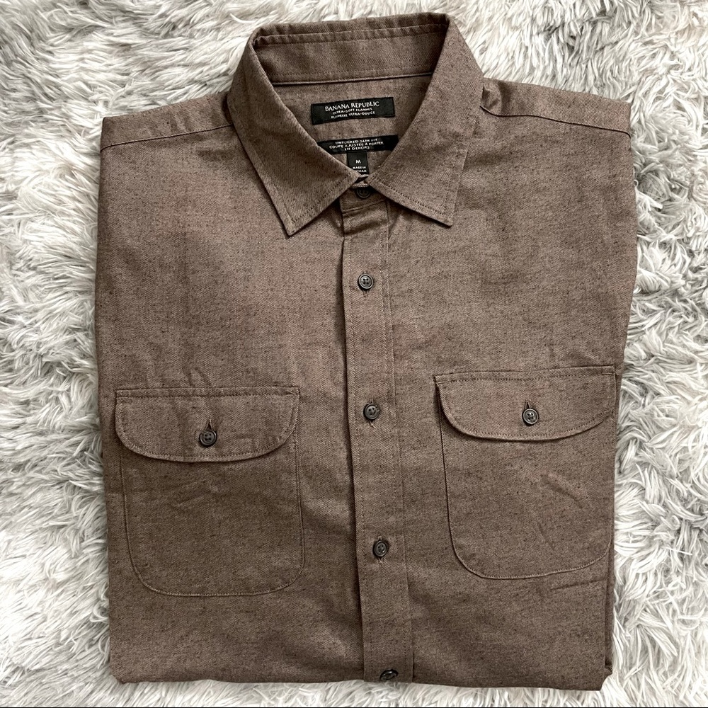 Banana Republic NWOT Ultra Soft Flannel Untucked Slim Fit Shirt. Size M.